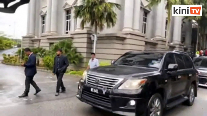 LIVE: Najib to prison - Federal Court upholds SRC conviction