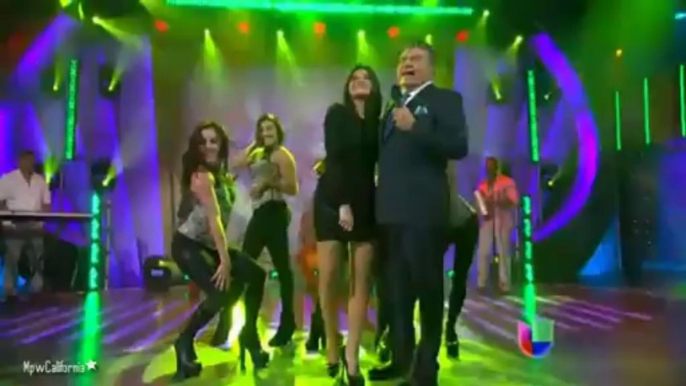 Maite Perroni [@MaiteOficial] Canta Tu y Yo y Entrevista || Sabado Gigante