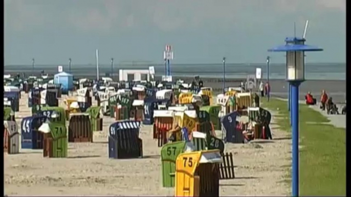 Am Strand von Neuharlingersiel - Ostfriesland