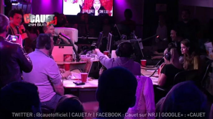 Selena Gomez et Kev Adams, le début d'une histoire d'amour ? - C'Cauet sur NRJ