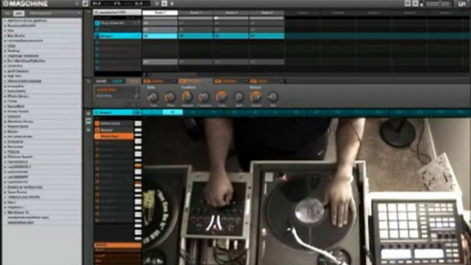 Scratching and mixing on the turntables using Native Instruments Maschine For The Beat