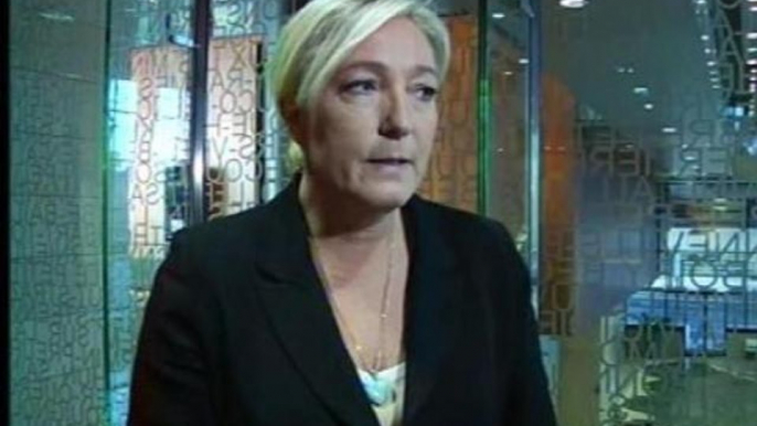 Marine Le Pen très "satisfaite" du résultat des cantonales à Brignoles - 07/10