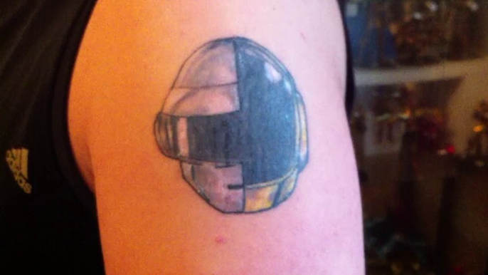 Tatouage Daft Punk (Random Access Memories) et poster Lose Yourself To Dance