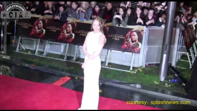 The Hunger Games : Catching Fire Premiere - Jennifer Lawrence Looking Smoking Hot