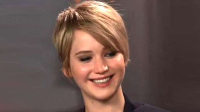 Jennifer Lawrence Short Hair Pixie Cut - Chops Off Blond Locks Hot Or Not ?