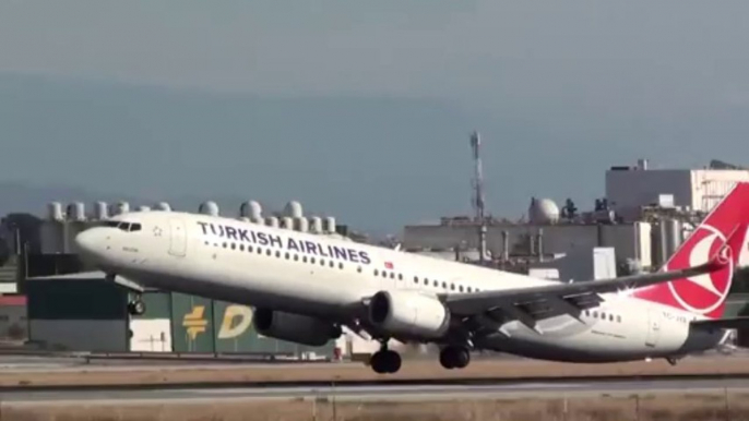 Crash d'avion évité de justesse... Il redécolle après un atterrissage raté!