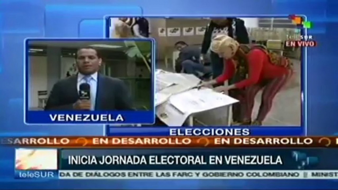 Abren colegios electorales en Venezuela para comicios municipales