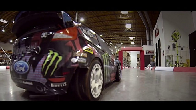 KenBlock parodié avec des Voitures télécommandées... Magique...