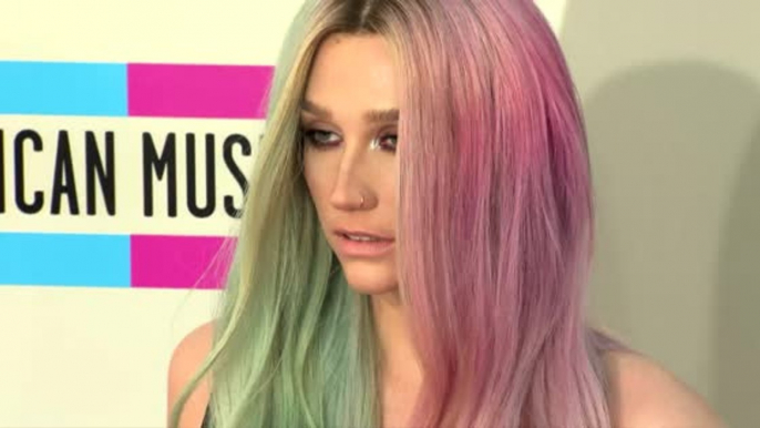 Ke$ha Enters Rehab For Eating Disorder