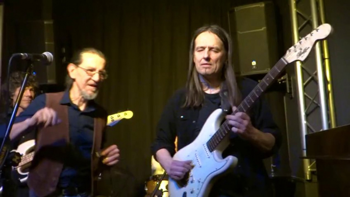 DESNOS MICHEL PRESENTE THE BLUES BAND SURVILLE AU MELROSE CAFE  24 1 2014 A AGDE  ACT2