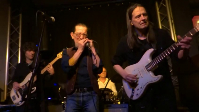 DESNOS MICHEL PRESENTE THE BLUES BAND SURVILLE AU MELROSE CAFE  24 1 2014 A AGDE  ACT4