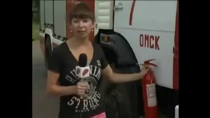 Russian reporter shows amazing fire extinguisher