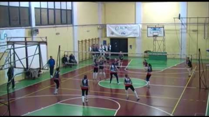 Aversa (CE) - L'Alp Volley vince il derby contro la Volalto (07.12.13)