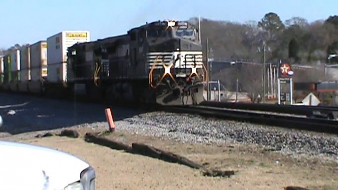 NS 23N intermodal train NB through Austell Ga.