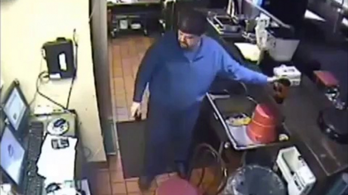 Pizza Hut Employee Urinating in Sink