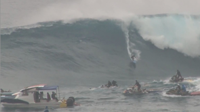 Horror Wipeouts in giant waves - Jaws / Hawaii