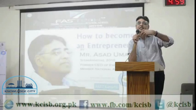 How to become an enterprenure" at FAST Karachi.