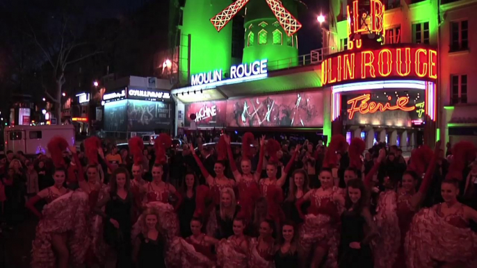 Les danseuses du Moulin Rouge et de Riverdance Place Blanche