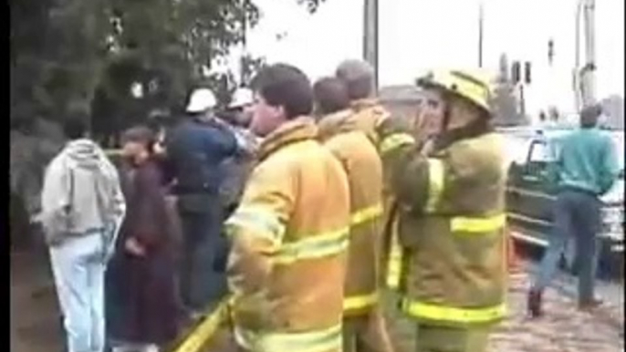 FIRE DEPARTMENT SET HOUSE ON FIRE ON LOUGHEED HWY FIRE DEPARTMENTS FROM CANADA AND USA 2[240P]