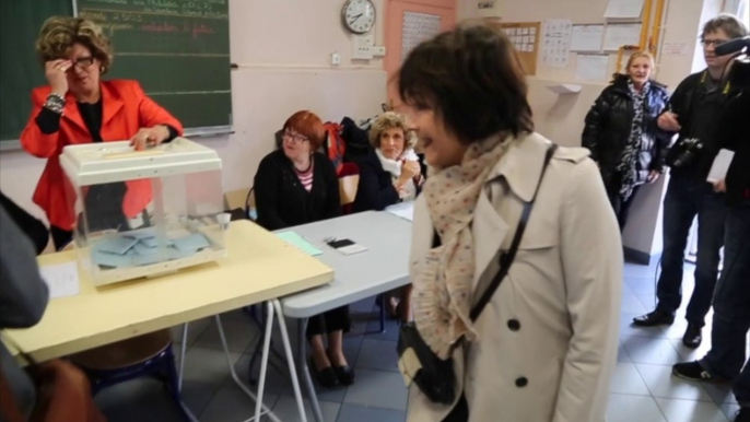 Municipales à Marseille : Marie-Arlette Carlotti (PS) a voté