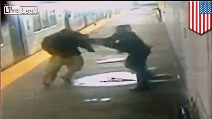 Caught on video: Violent attack on SEPTA police officer Ron Jones in Philly, bystanders jump in