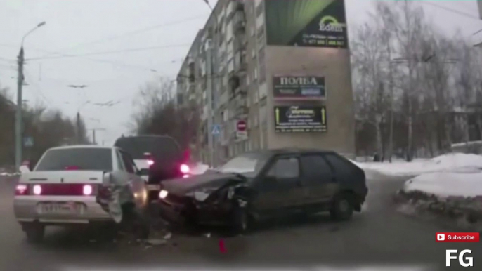 Most violent car crash compilation ever! Impressive...