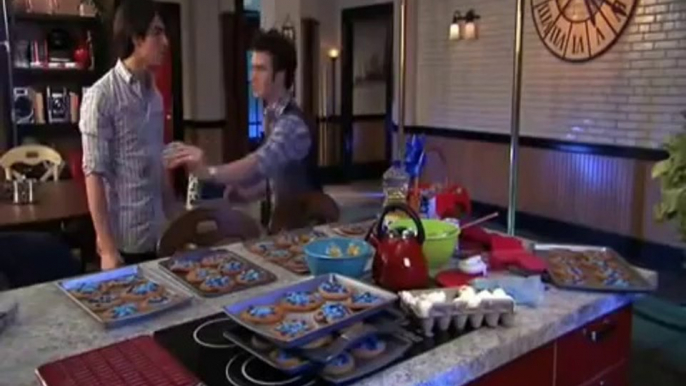 Jonas-Kevin Jonas and Blue Cookies