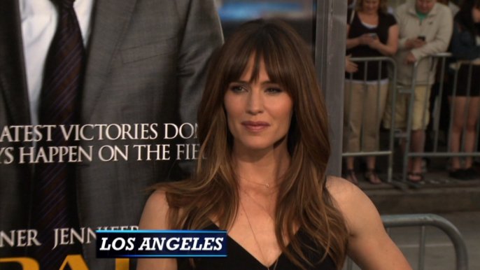 Jennifer Garner Shows Who Wears The Pants In The Family