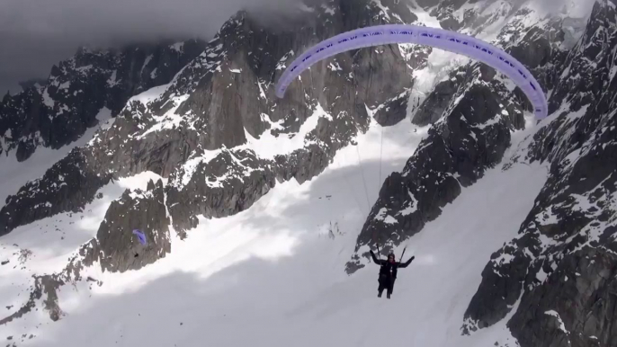 Session de Parapente complètement dingue! Perdu entre montagnes et nuages!