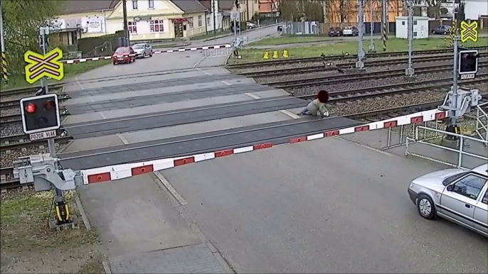 Dumb guy almost killed by a train... Violent!