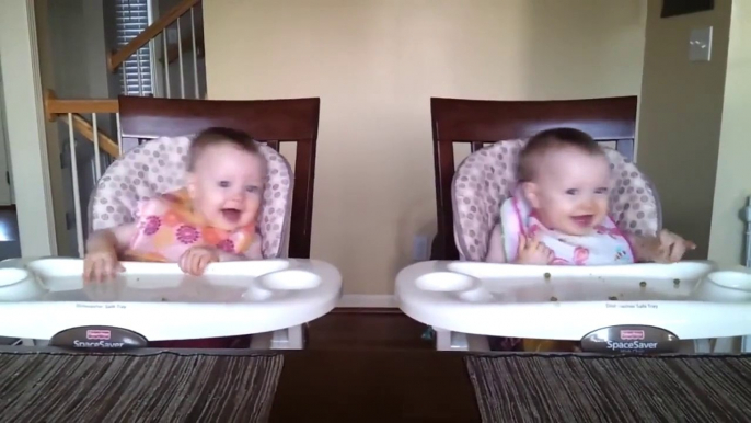 A very little cute twin babies Dancing on Music Funny