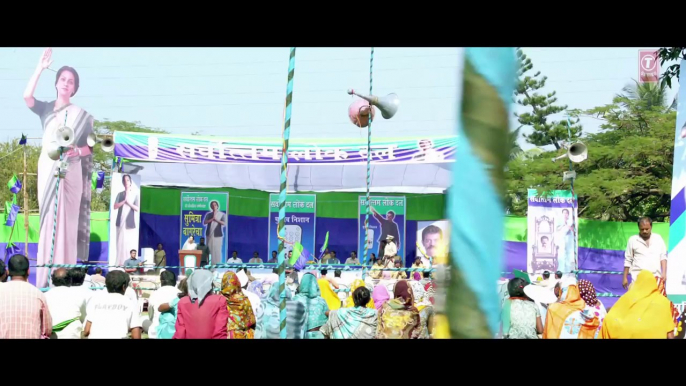 Gulaab Gang Title Song - Madhuri Dixit, Juhi Chawla - Shilpa Rao, Malabika Bramha