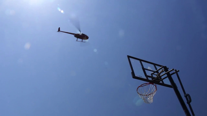 Amazing Basket-Ball trickshot from an helicopter