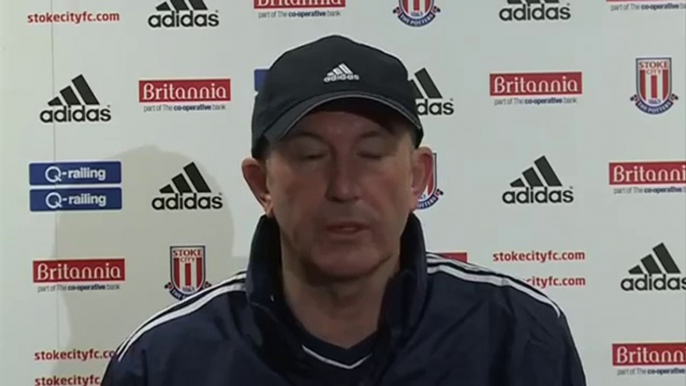 Stoke City v Liverpool - Tony Pulis Pre Liverpool Match | Champions League 2012