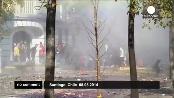 Chilean students clash with police in education reform protests