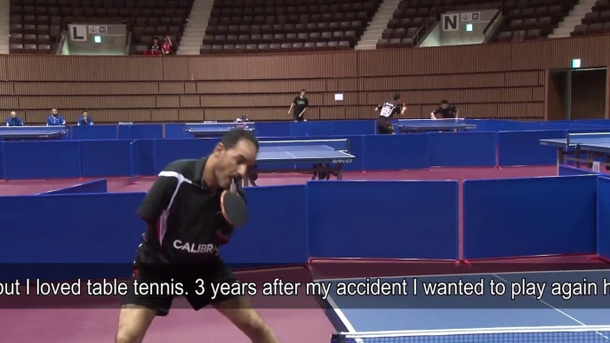 Man With No Hands Plays Table Tennis By Holding Paddle In His Mouth