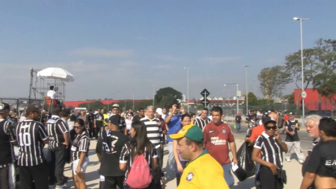 Brasil 2014 - El Corinthians estrena el Arena Corinthians