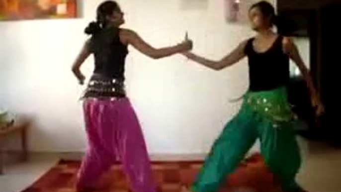 Indian Girls Dance - Two Desi Dancing Girls