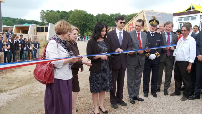 Sylvia Pinel inaugure Solar Decathlon 2014