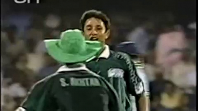 Azhar Mahmood 5_33 Vs India FINAL 1999