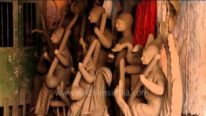 Clay idols of Goddess Saraswati at Kurmortuli, Kolkota