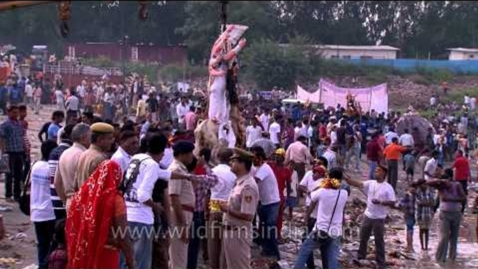 Rituals at the Visarjan: Delhi Durga Puja