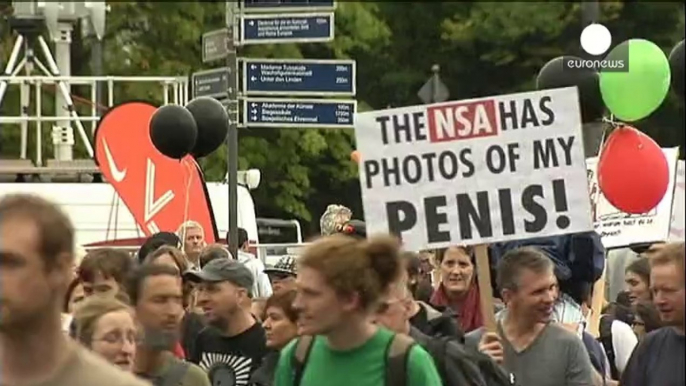 Anti-spying march attracts thousands in Berlin