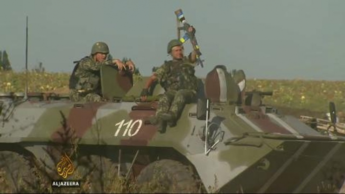 Ukraine rebels advance towards Mariupol