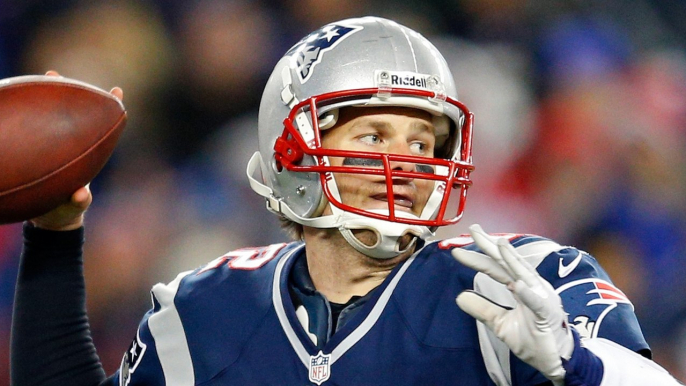 Patriots' Tom Brady Posts His Old Resume