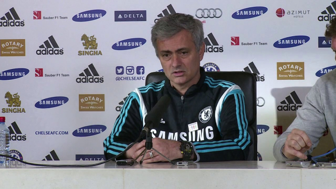 Acte raciste de supporteurs de Chelsea: Mourinho s'est senti "honteux"