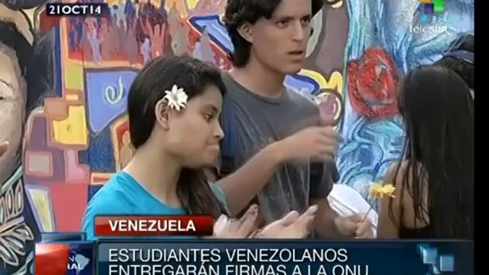 Estudiantes de Venezuela piden aparición de normalistas mexicanos