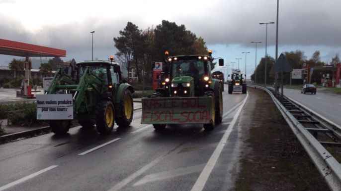 Crise agricole. Opération escargot à Saint-Brieuc