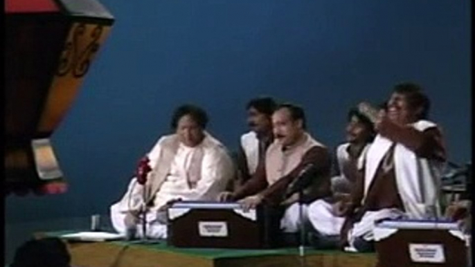 Aj Sik Mitran Di - Nusrat Fateh Ali Khan Qawwal - Kalam Peer Meher Ali Shah Golra Sharif