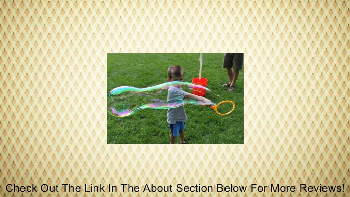 Complete Big Bubble Hoop Kit makes it easy for children to blow big bubbles! Includes one 7" rigid hoop for big bubbles and one small plastic wand to blow tons of small bubbles, and one bottle of our secret mix, enough to make one quart of amazing bubble